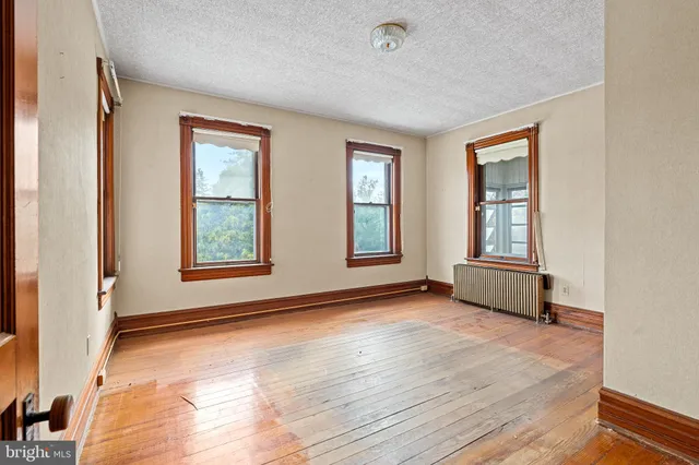 $395,000 | 47 Cherry Street, Walnutport, PA 18088