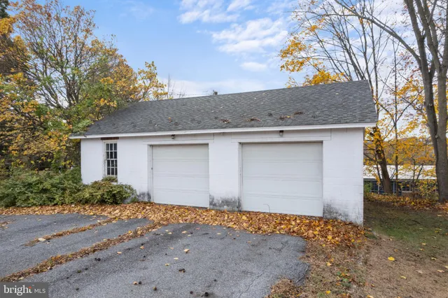 $395,000 | 47 Cherry Street, Walnutport, PA 18088