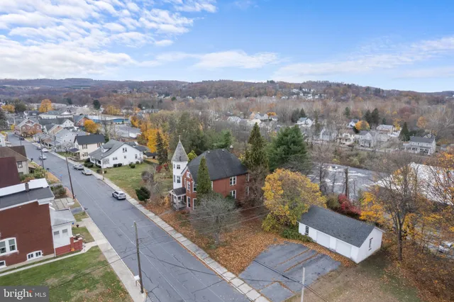 $395,000 | 47 Cherry Street, Walnutport, PA 18088