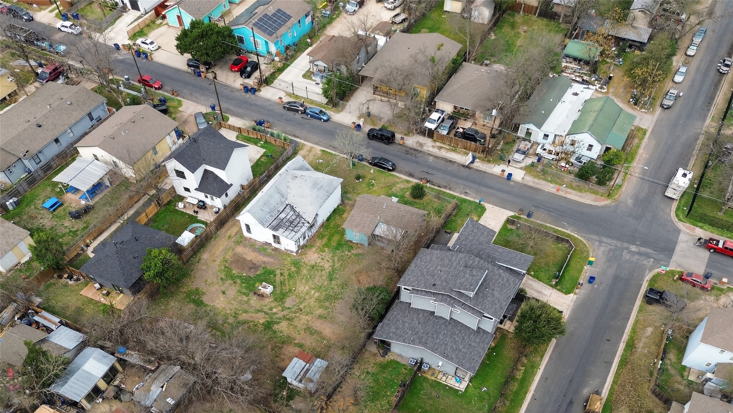 6917 Carver Avenue Austin, TX 78752 - Photo 13 of 16 an aerial view of a house with a garden