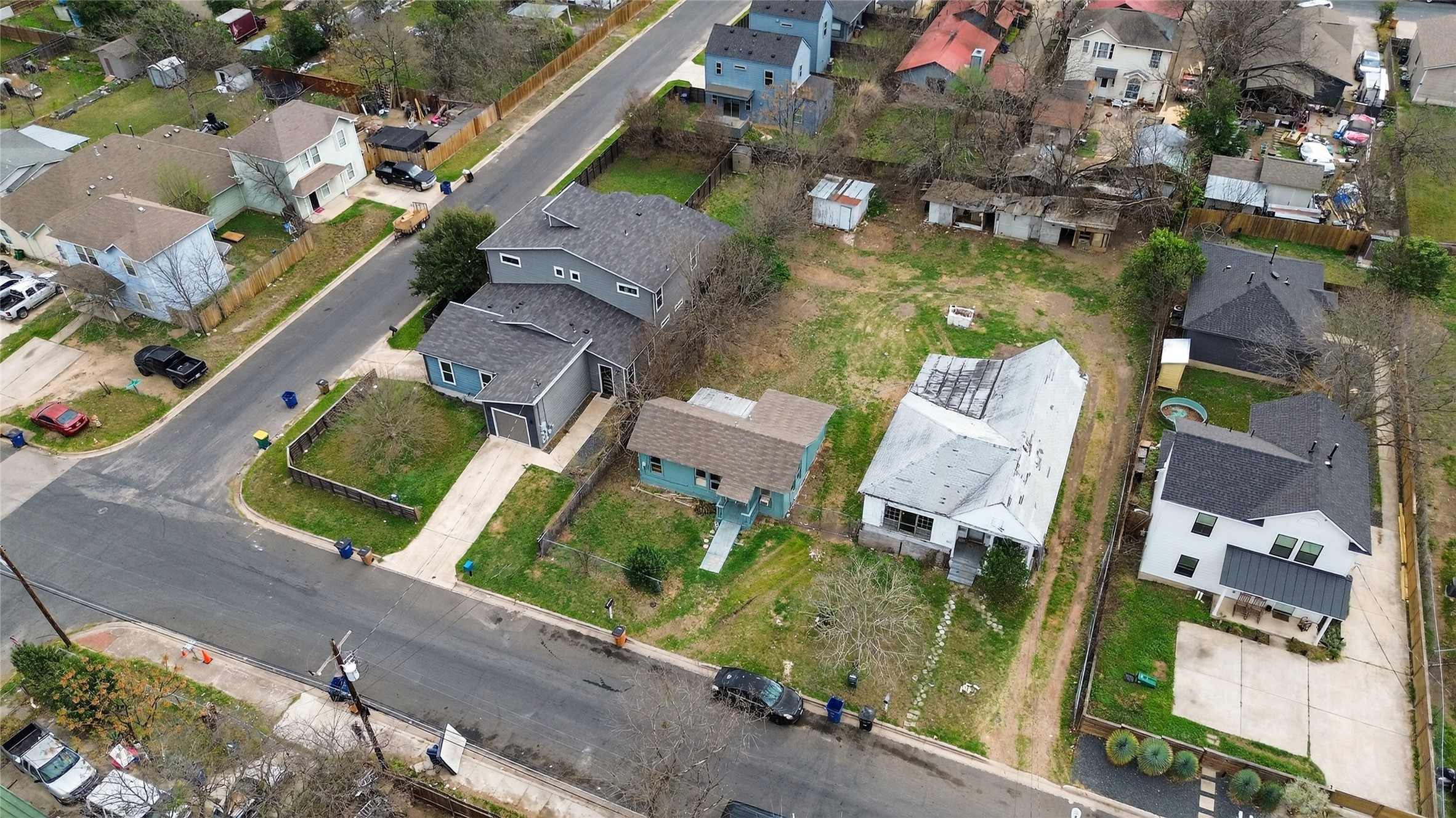 6917 Carver Avenue Austin, TX 78752 - Photo 15 of 16 an aerial view of residential houses with outdoor space