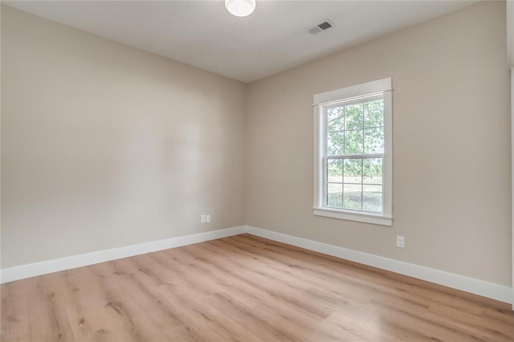 3559 Delaware Road Pomona, KS 66076 - Photo 13 of 33