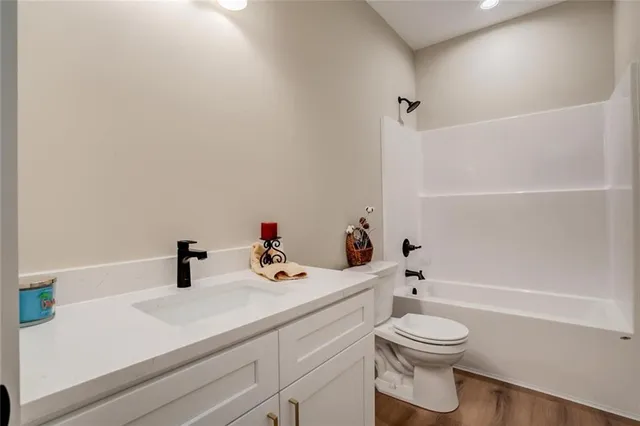 $459,000 | 3559 Delaware Road, Pomona, KS 66076