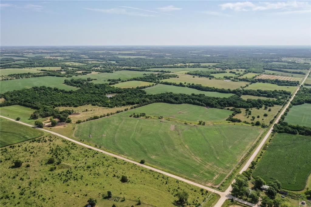 3559 Delaware Road Pomona, KS 66076 - Photo 26 of 33