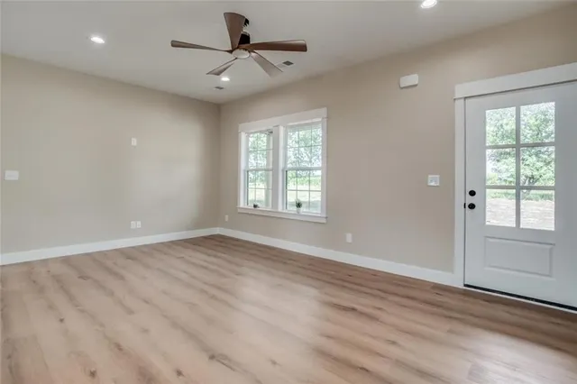 $459,000 | 3559 Delaware Road, Pomona, KS 66076