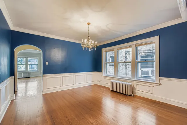 $2,300 | 6712 North Maplewood Avenue, Unit 1, Chicago, IL 60645