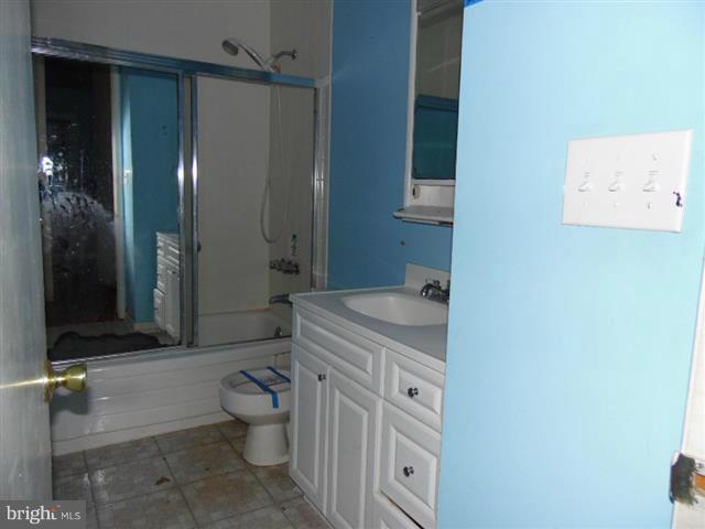 818 Joppa Farm Road Joppa, MD 21085 - Photo 16 of 20 Bath