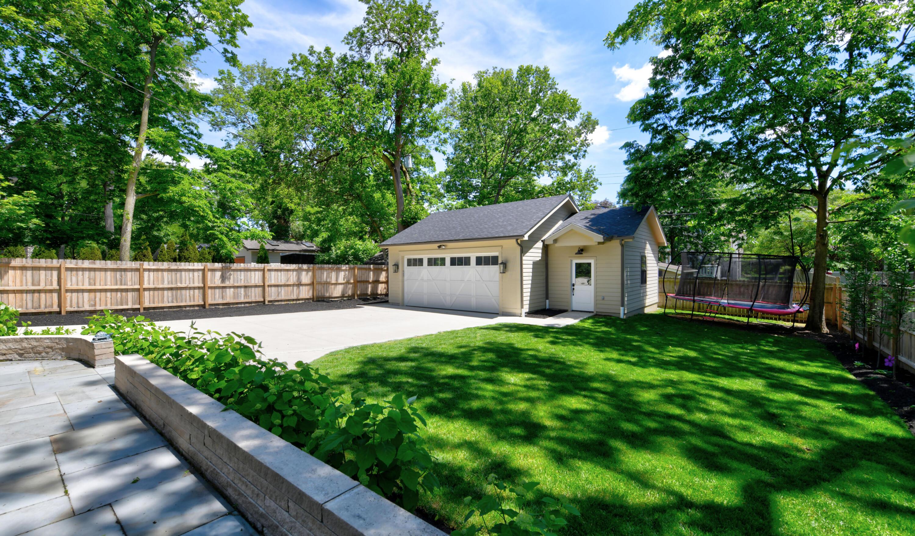 1346 Lincoln Road Columbus, OH 43212 - Photo 46 of 48 Yard- Garage