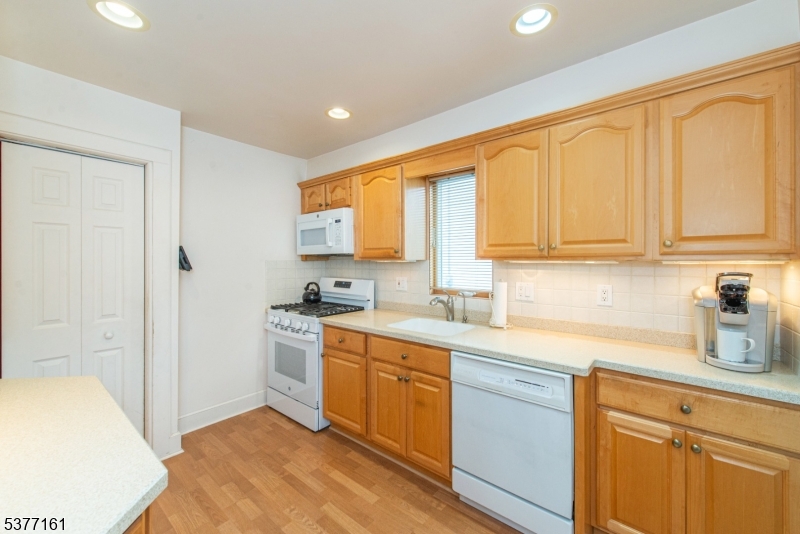 78 Elm Road, Unit 1 Caldwell, NJ 07006 - Photo 8 of 23