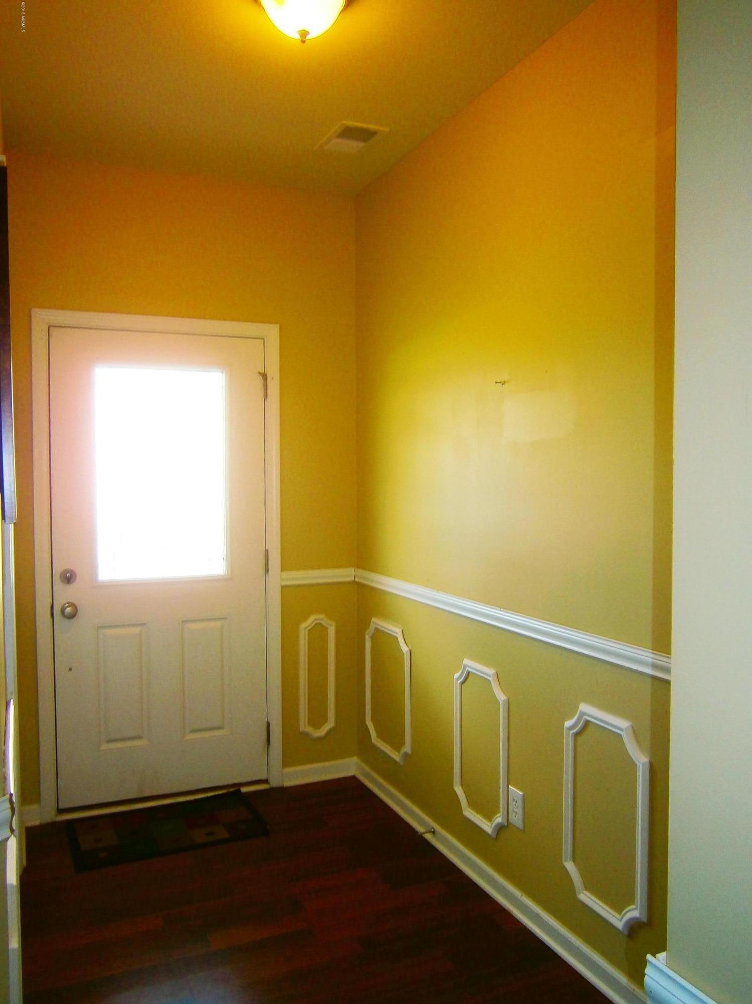 136 Glory Road Beaufort, SC 29906 - Photo 2 of 24 PA100049