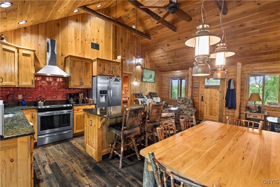 1276 Grant Road Russia, NY 13324 - Photo 18 of 40 Kitchen great room