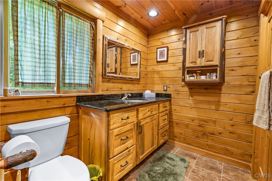 1276 Grant Road Russia, NY 13324 - Photo 22 of 40 Bath 2 vanity