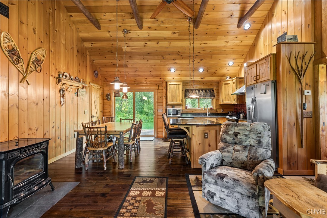 1276 Grant Road Russia, NY 13324 - Photo 10 of 40 Great room