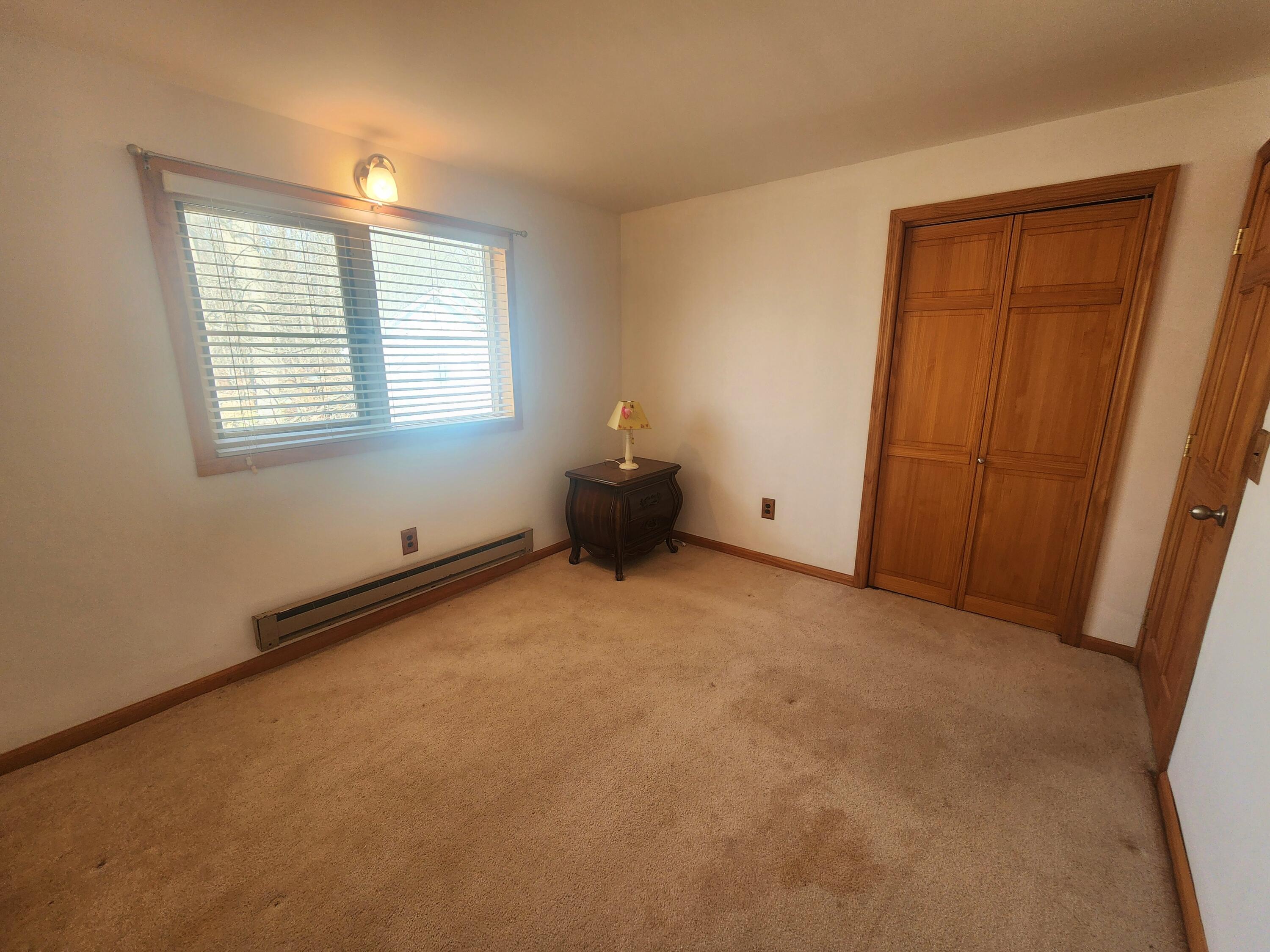2263 Cramer Road Bushkill, PA 18324 - Photo 41 of 70 an empty room with windows
