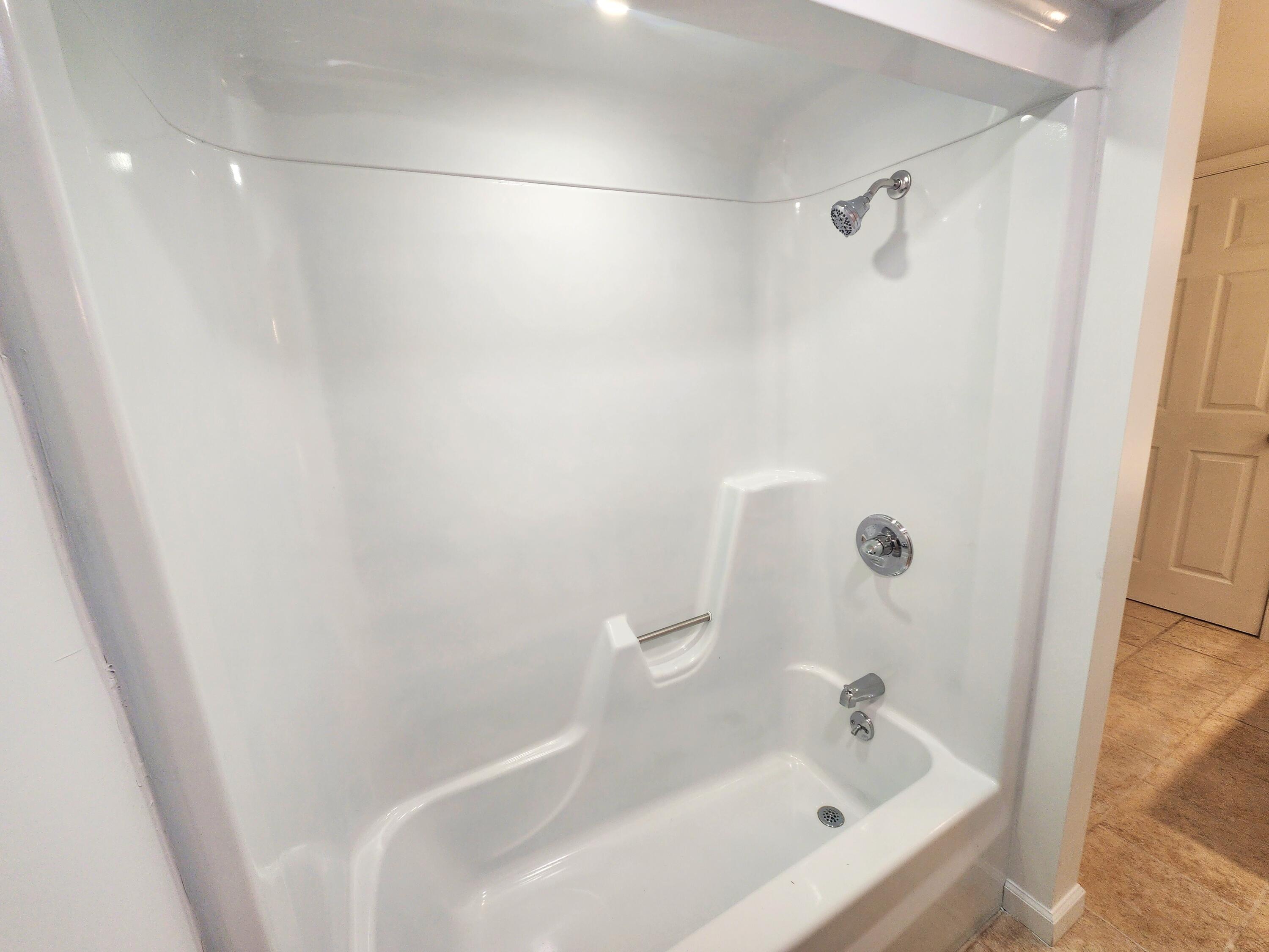 2263 Cramer Road Bushkill, PA 18324 - Photo 59 of 70 a bathroom with a bathtub