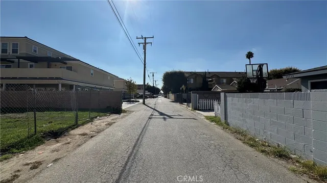 $650,000 | 20723 Elaine Avenue, Lakewood, CA 90715