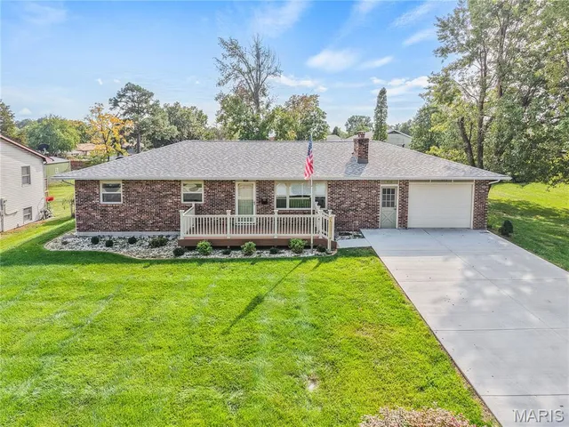 $325,000 | 710 Kleewood Drive, Fulton, MO 65251