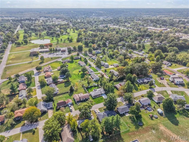 $325,000 | 710 Kleewood Drive, Fulton, MO 65251