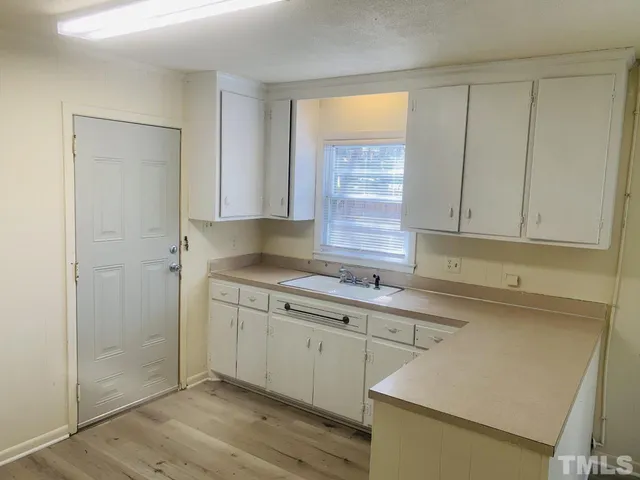 $1,000 | 103 Old Pittsboro Road, Unit A, Carrboro, NC 27510