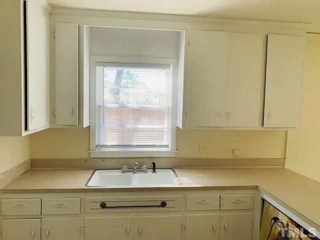 $1,000 | 103 Old Pittsboro Road, Unit A, Carrboro, NC 27510