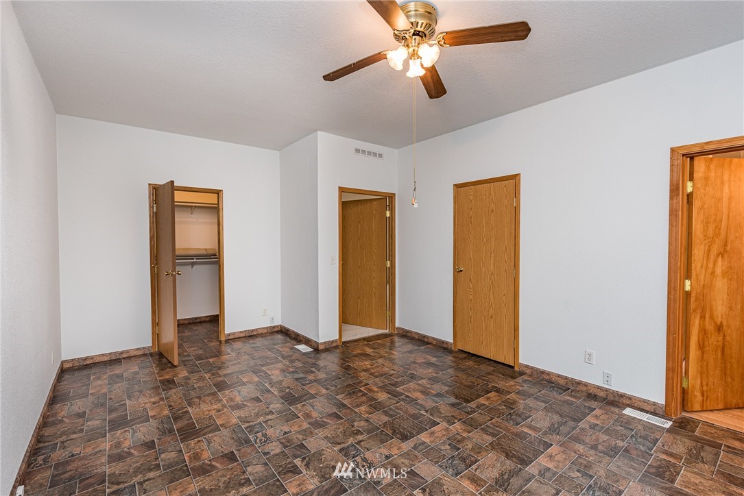 13 North Eldridge Road Sequim, WA 98382 - Photo 10 of 23 a view of an empty room