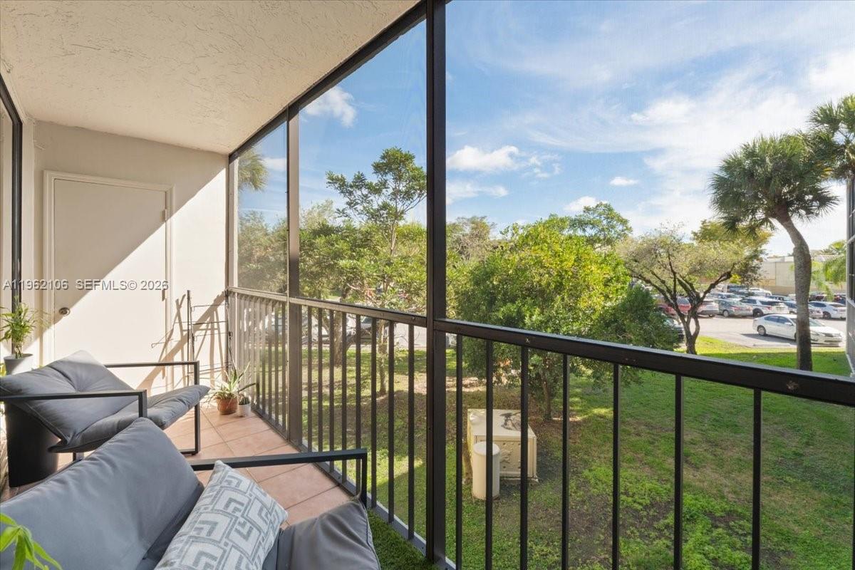 8075 Southwest 107th Avenue, Unit 221 Miami, FL 33173 - Photo 12 of 28