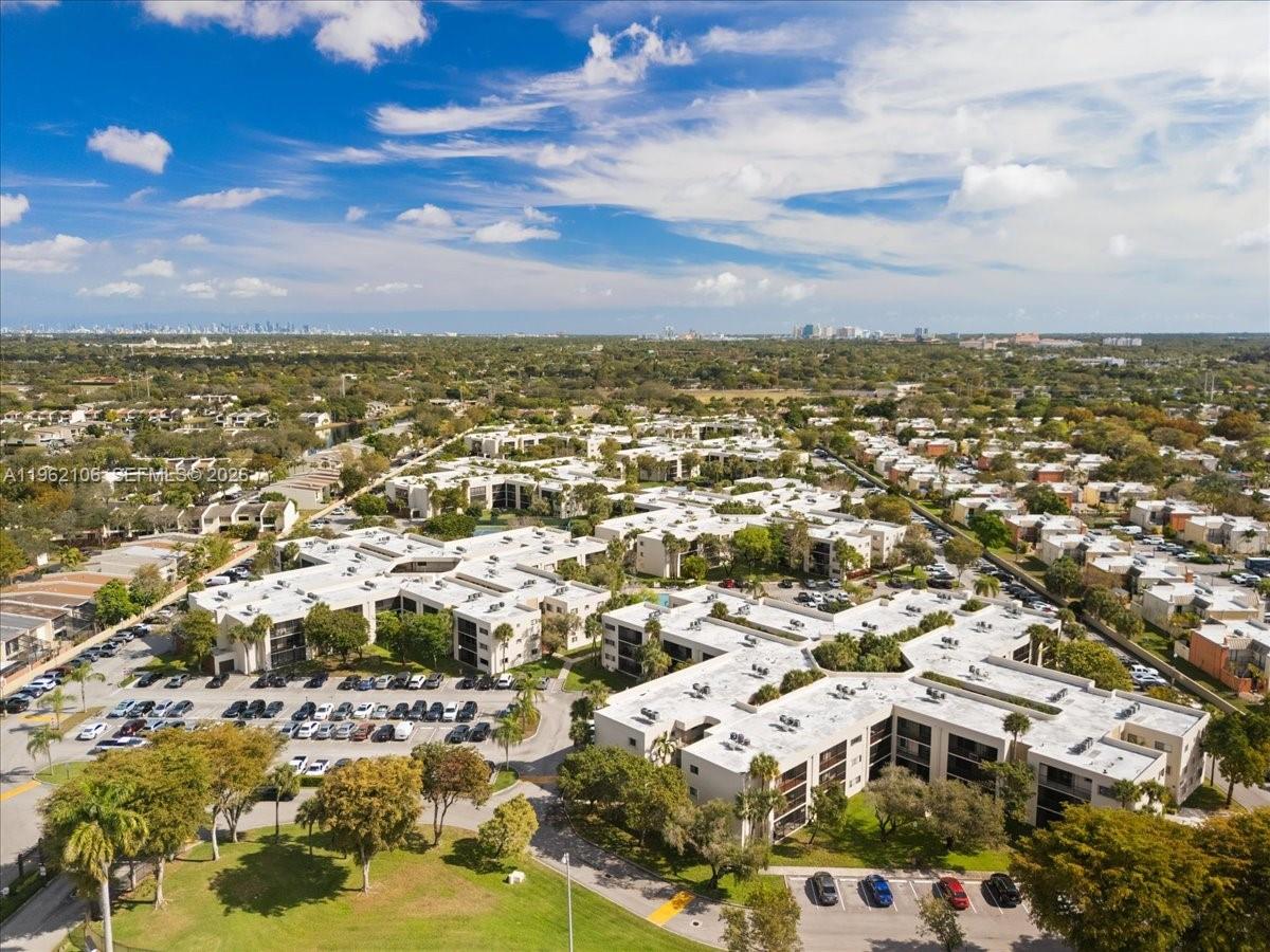 8075 Southwest 107th Avenue, Unit 221 Miami, FL 33173 - Photo 27 of 28