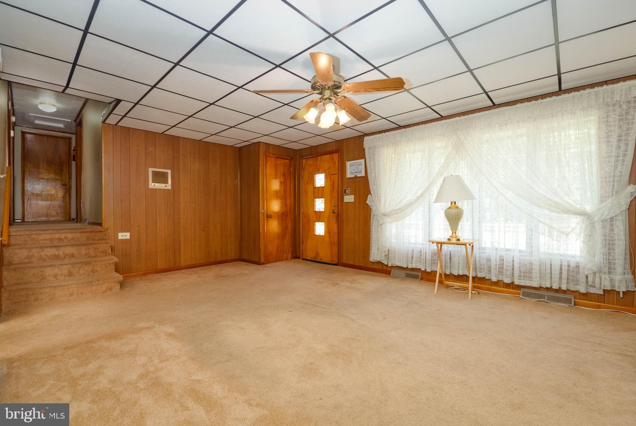 1709 Turkey Point Road Baltimore, MD 21221 - Photo 8 of 42