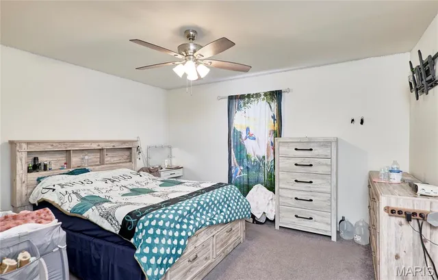 $304,600 | 708 Vicksburg Lane, Wright City, MO 63390