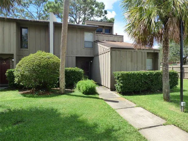 $1,795 | 4700 Jasmine Creek Lane, Unit 1512, Orlando, FL 32811