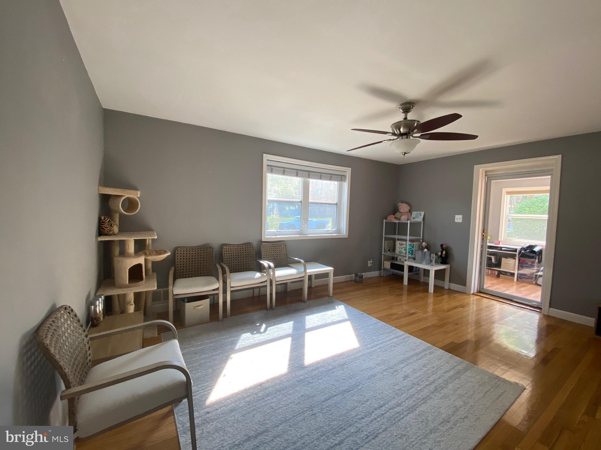3807 Brightview Street Silver Spring, MD 20902 - Photo 6 of 22
