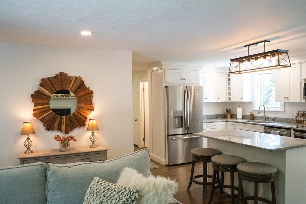 18 Gilmore Road Southborough, MA 01772 - Photo 13 of 36 Gallery Image 13