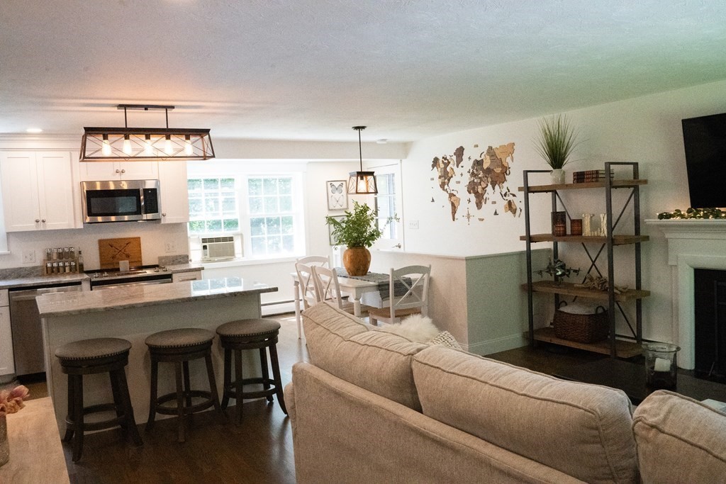 18 Gilmore Road Southborough, MA 01772 - Photo 7 of 36 Gallery Image 7