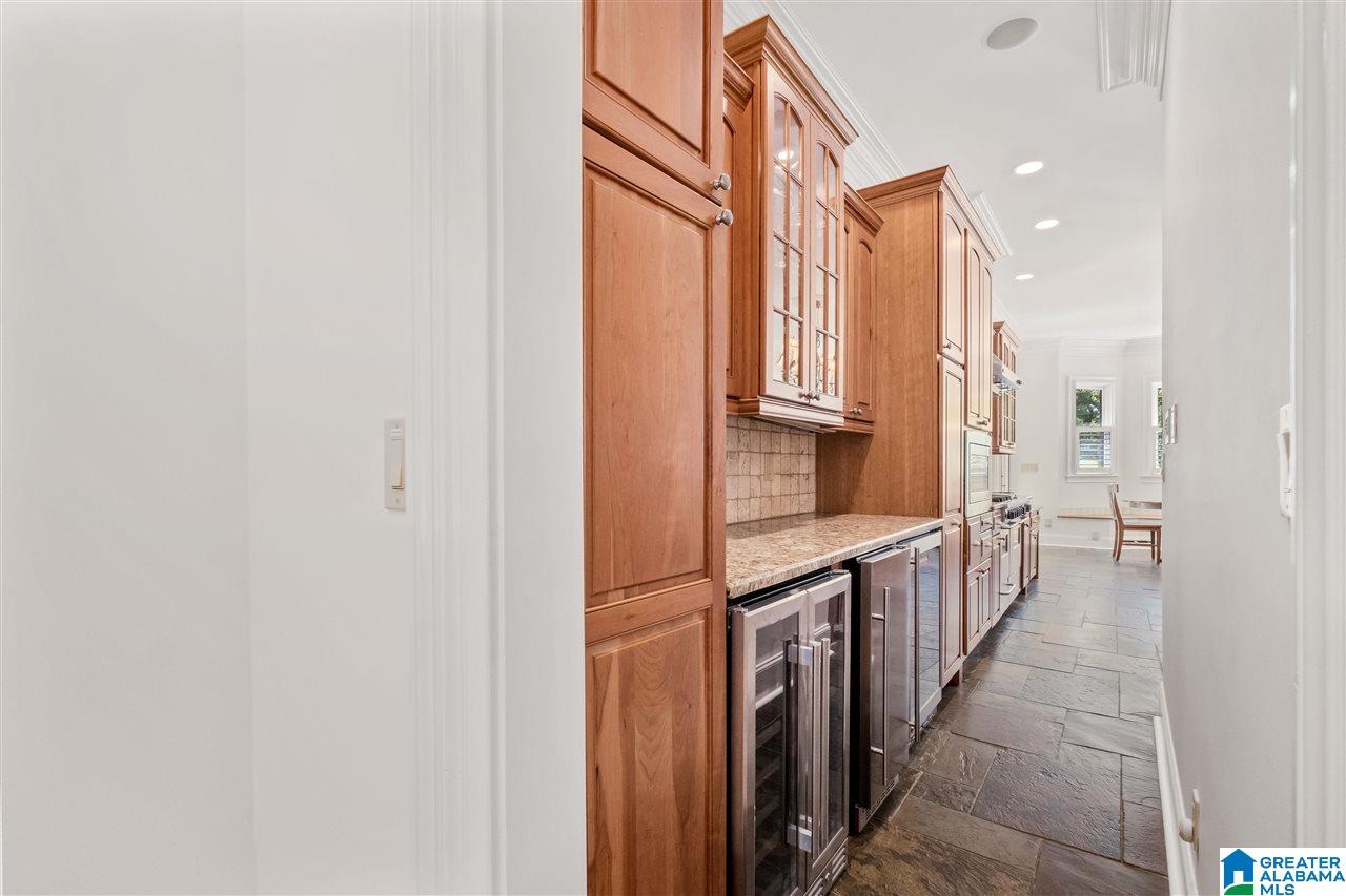 2729 Millbrook Road Birmingham, AL 35243 - Photo 14 of 50