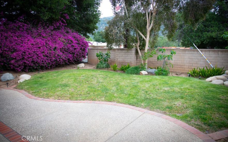 1648 Bluestone Avenue Simi Valley, CA 93063 - Photo 12 of 13