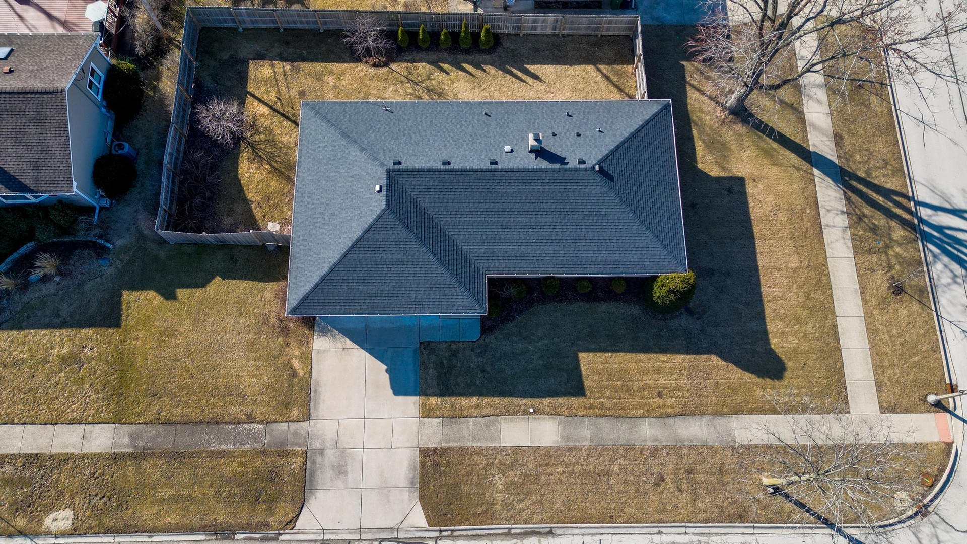 275 East Harrison Road Lombard, IL 60148 - Photo 23 of 31 an aerial view of a house with a yard