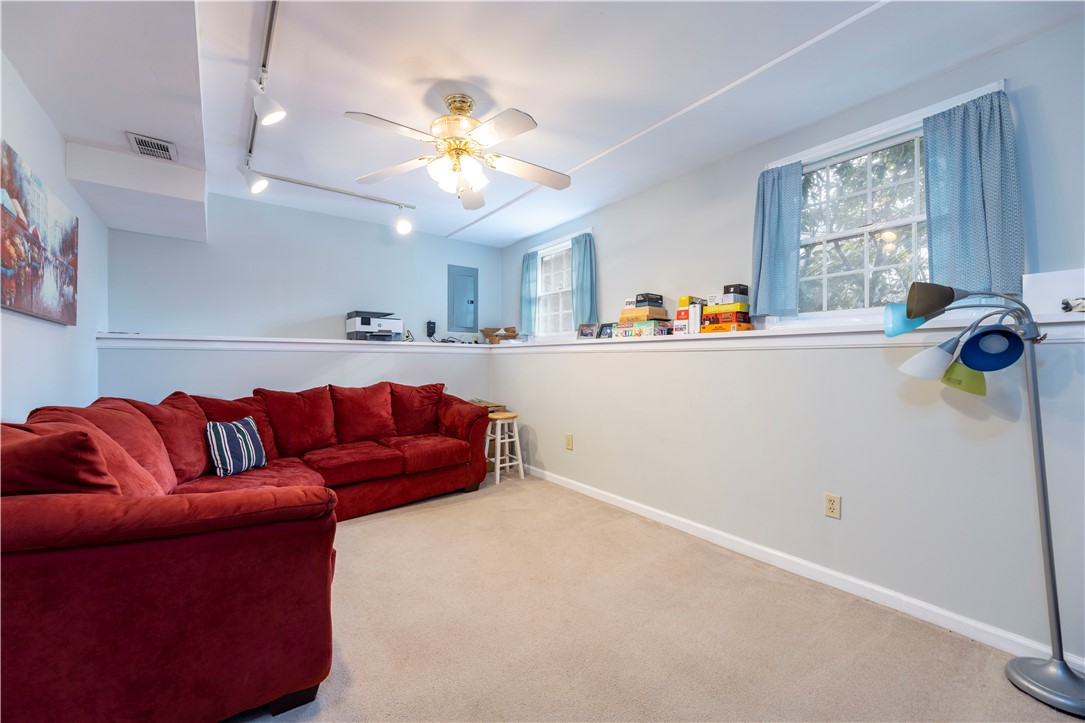 65 Edgewater Road Narragansett, RI 02882 - Photo 18 of 39