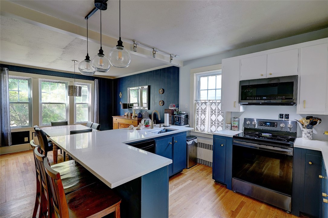 57 Colonial Road Providence, RI 02906 - Photo 11 of 32