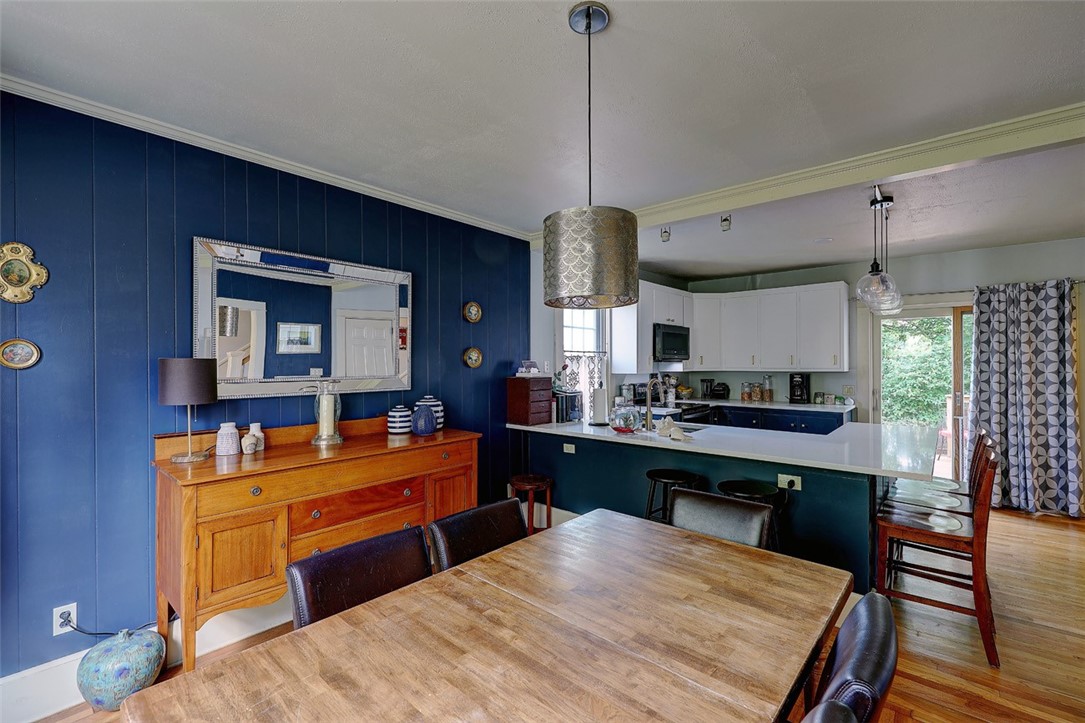 57 Colonial Road Providence, RI 02906 - Photo 13 of 32