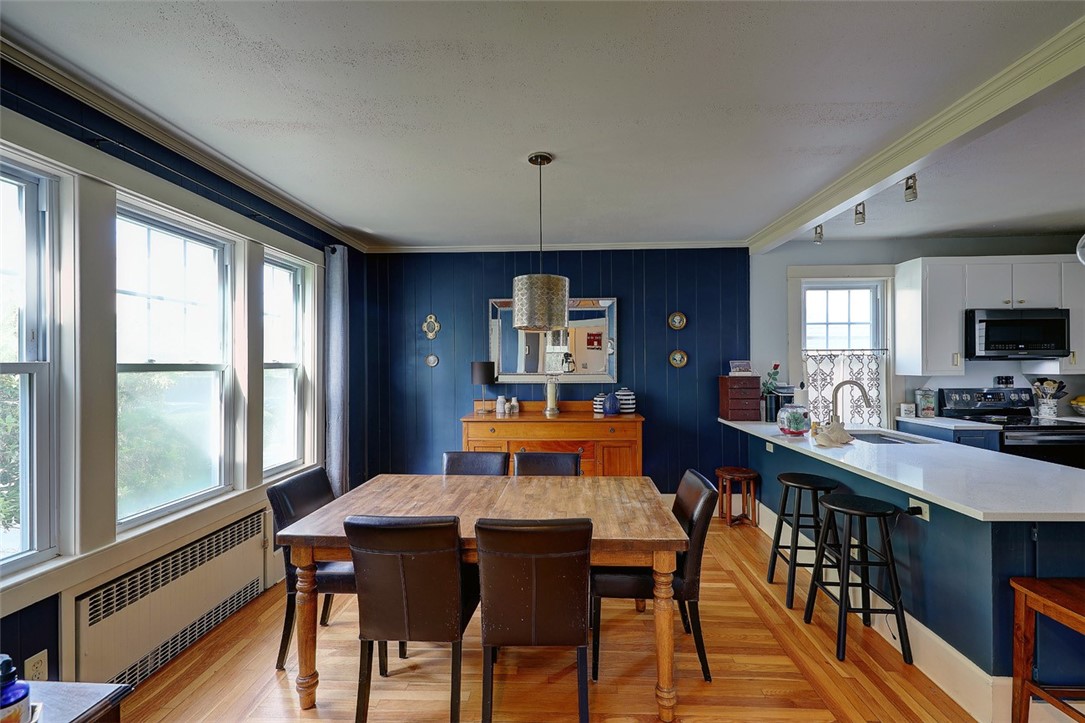 57 Colonial Road Providence, RI 02906 - Photo 14 of 32