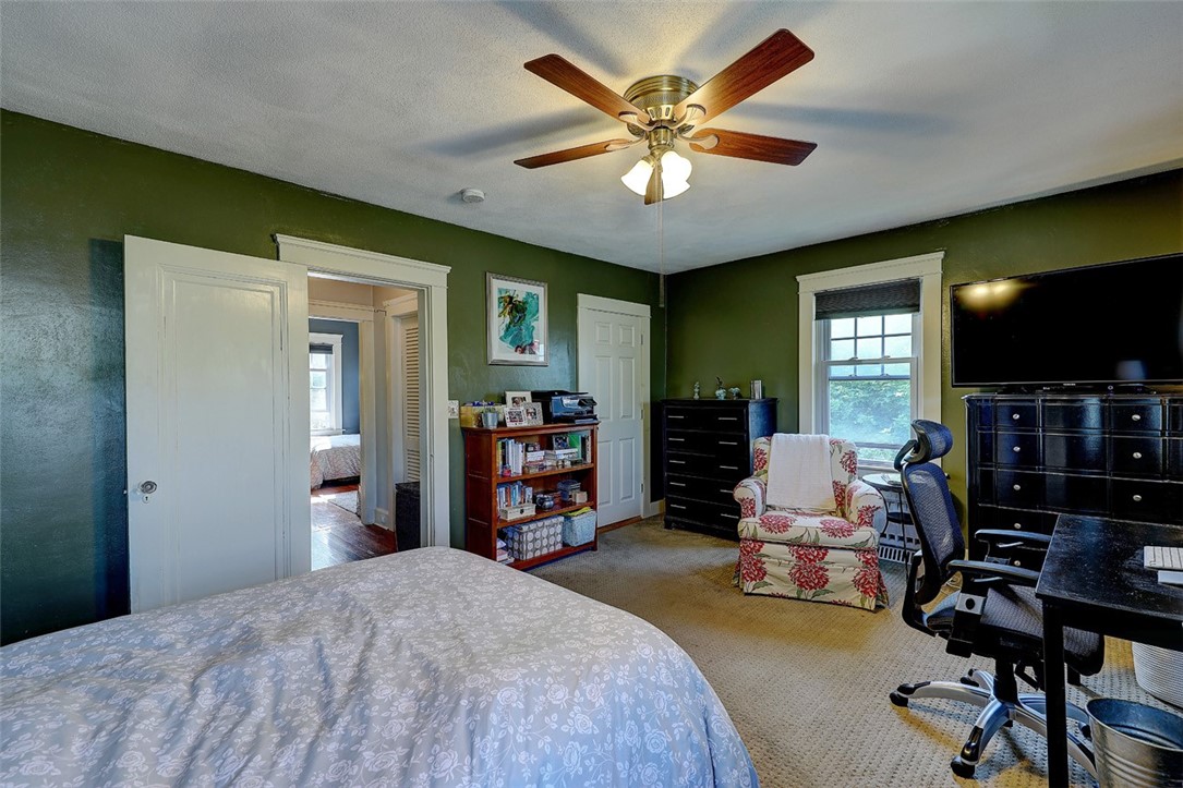 57 Colonial Road Providence, RI 02906 - Photo 18 of 32