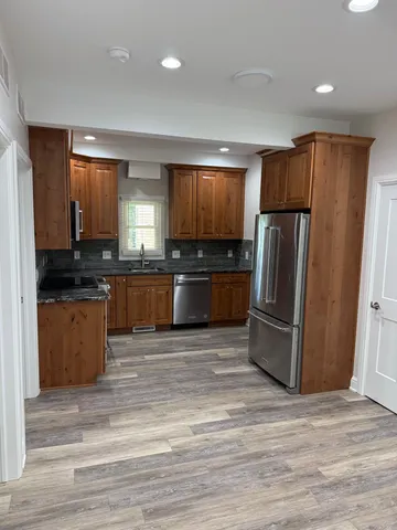 $2,000 | 627 North River Street, Unit 1, Ypsilanti, MI 48198