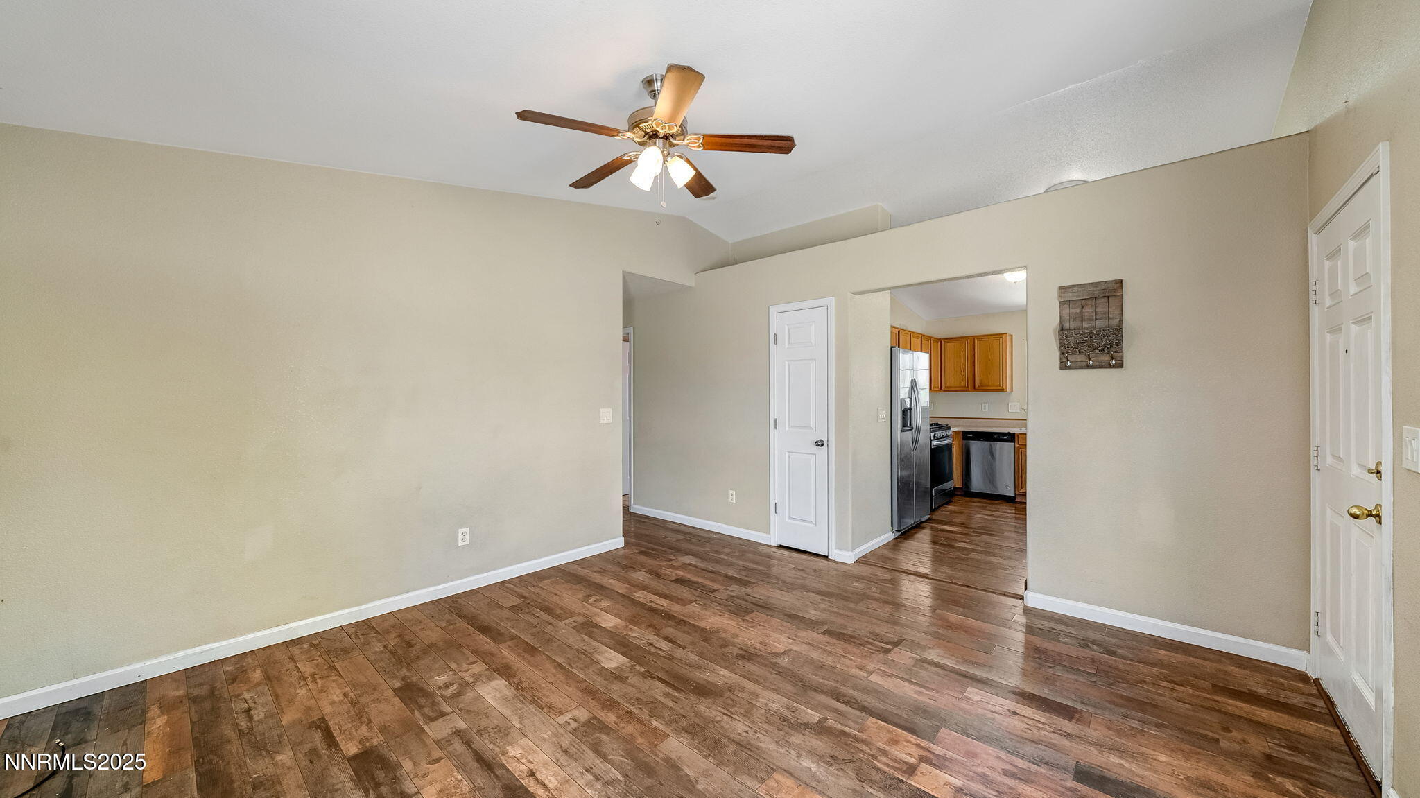 17776 Fortune Court Reno, NV 89508 - Photo 8 of 28