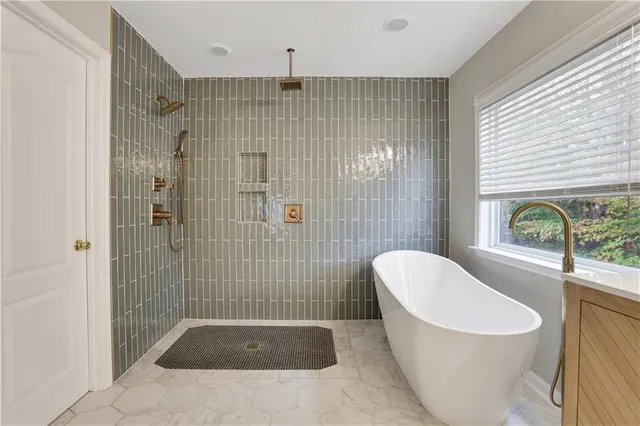 $807,500 | 3180 Caney Creek Lane, Cumming, GA 30041