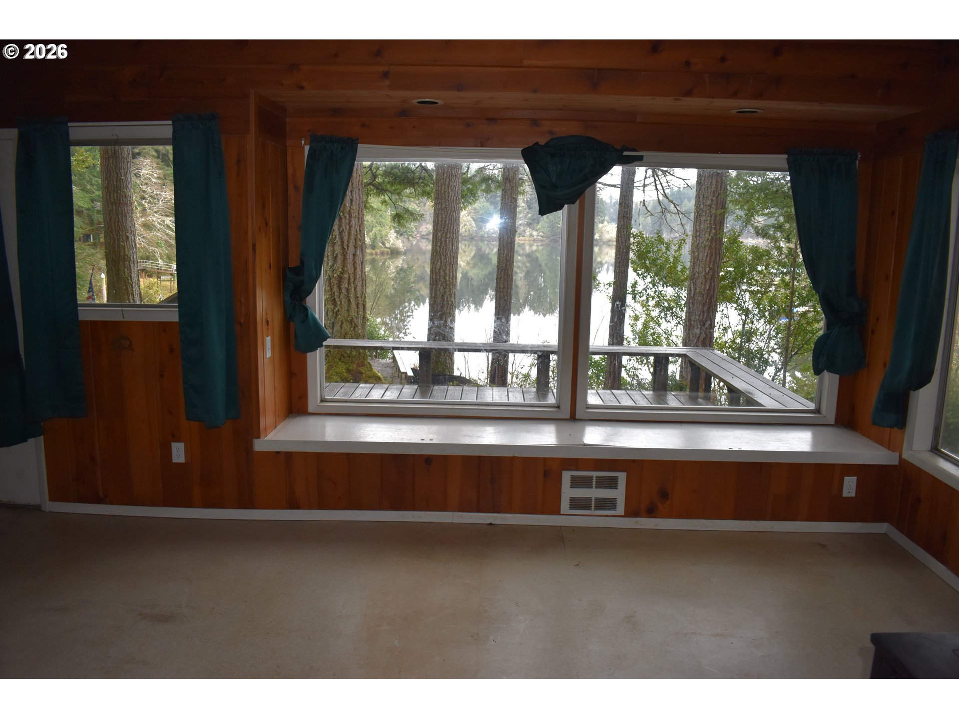 1221 North Tenmile Lakeside, OR 97449 - Photo 16 of 40