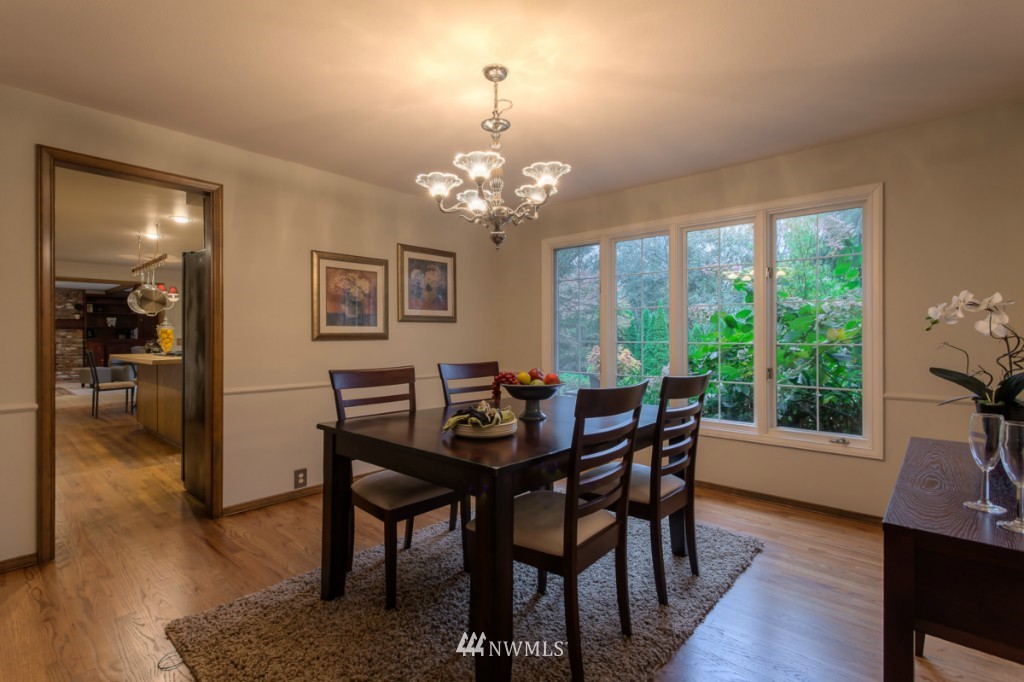 8488 Hunts Point Lane Hunts Point, WA 98004 - Photo 14 of 25