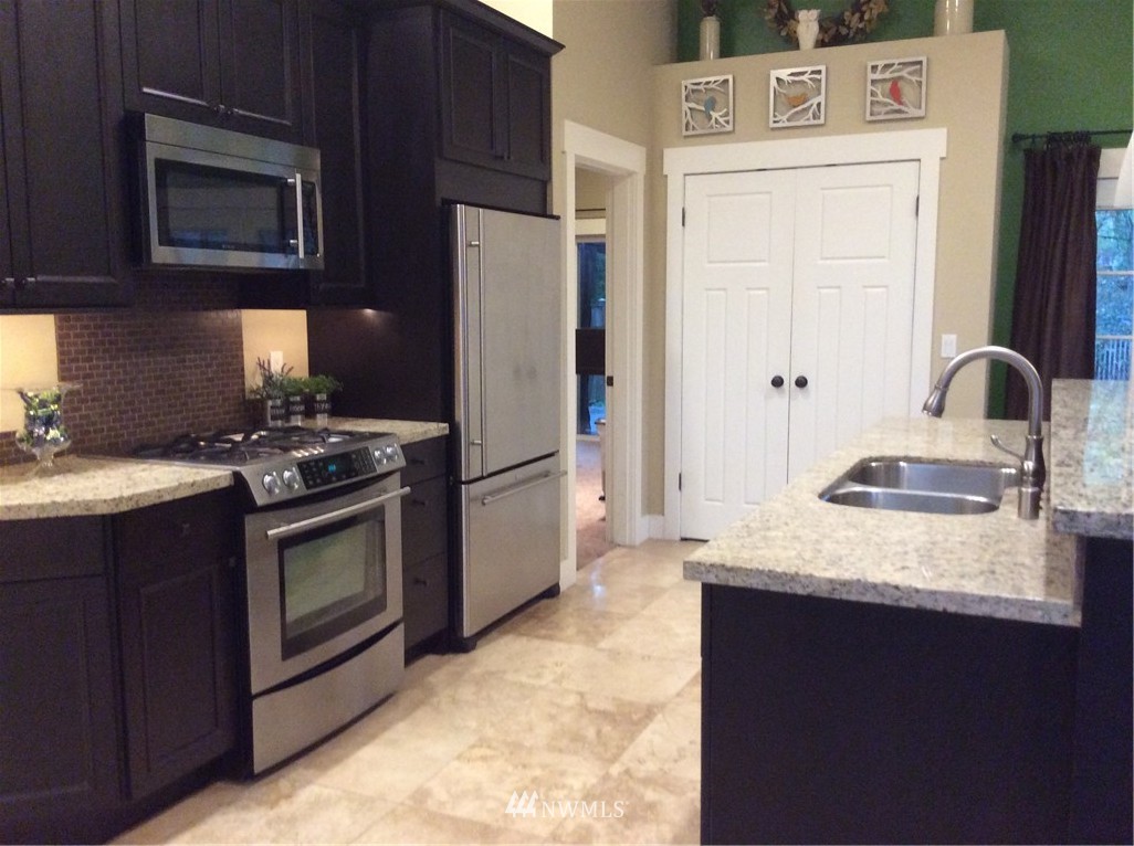 12628 Alexander Road Everett, WA 98204 - Photo 5 of 11 Gallery Image 5