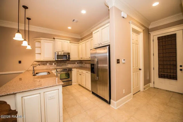 $229,000 | 106 Crystal Bay Court, Lafayette, LA 70506