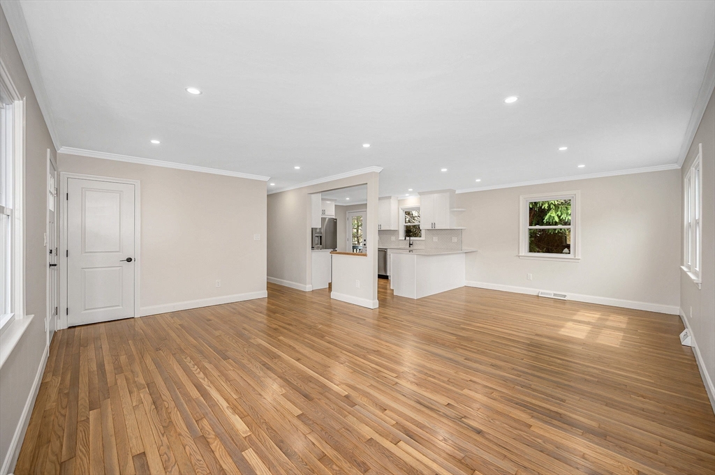 72 Great Woods Road Saugus, MA 01906 - Photo 7 of 35 Gallery Image 7