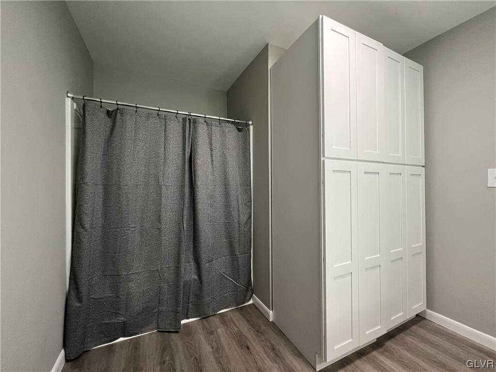 3218 Apples Church Road Bethlehem, PA 18015 - Photo 12 of 20 Hall bathroom